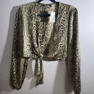Sexy, tie, cropped, snake patterned long sleeve. Windsor. Small.